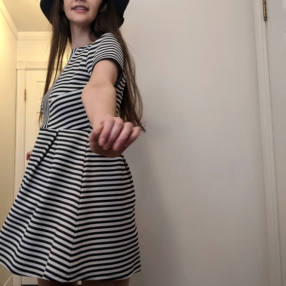 Zara Striped Mini Dress - Picture 2 of 2